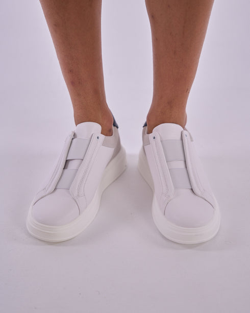 White Sneakers 1102